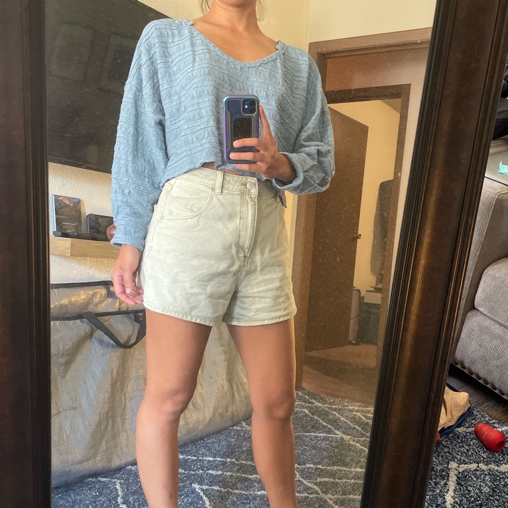 Free People Cropped long sleeve top
